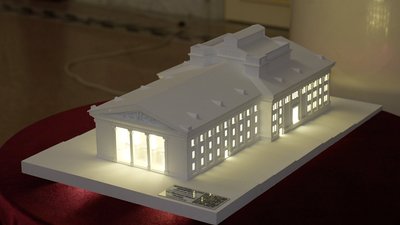 "Маріупольську драму", яка побувала у 15 країнах Європи, показали у Кропивницькому "Маріупольську драму", яка побувала у 15 країнах Європи, показали у Кропивницькому