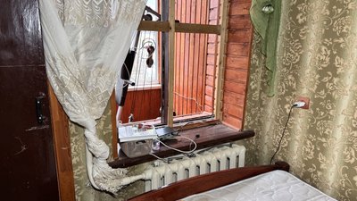 "Босими ногами по цьому склу": подробиці обстрілу Чутового на Полтавщині 16 квітня "Босими ногами по цьому склу": подробиці обстрілу Чутового на Полтавщині 16 квітня