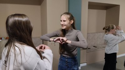 Театральна майстерність для дітей з родин військових та переселенців у Житомирі Театральна майстерність для дітей з родин військових та переселенців у Житомирі