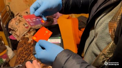 Видурювали гроші за схемою "ваш родич у поліції": перед судом постануть троє киян