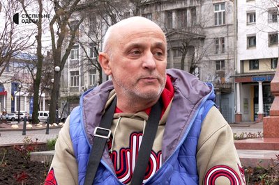 Безбар'єрна екскурсія в центрі Одеси: як перевіряли доступність міста для людей з інвалідністю Безбар'єрна екскурсія в центрі Одеси: як перевіряли доступність міста для людей з інвалідністю