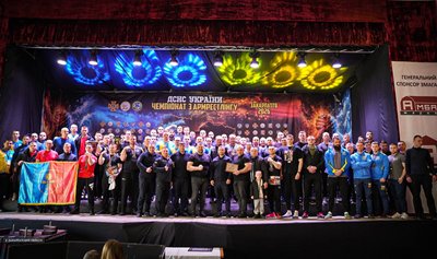 Тернопільський рятувальник Андрій Савчук здобув "бронзу" на чемпіонаті ДСНС України, змагання з армрестлінгу, 15 березня 2026 року