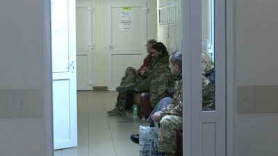 Встановлюють інвалідність чи втрату працездатності: у Рівненському госпіталі ветеранів війни працюють експертні команди Встановлюють інвалідність чи втрату працездатності: у Рівненському госпіталі ветеранів війни працюють експертні команди