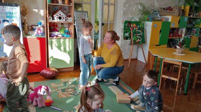 Дитсадки в Луцьку працюватимуть за новим графіком. Що це означає для батьків і вихователів Дитсадки в Луцьку працюватимуть за новим графіком. Що це означає для батьків і вихователів