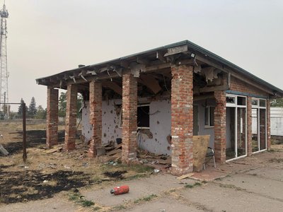 Агропідприємство у Золочеві на Харківщині, що зазнало пошкоджень внаслідок російського авіаудару Агропідприємство у Золочеві на Харківщині, що зазнало пошкоджень внаслідок російського авіаудару