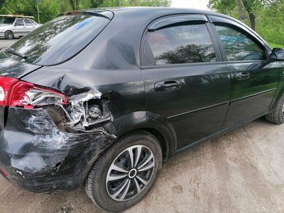 У Кропивницькому мікроавтобус врізався у магазин У Кропивницькому мікроавтобус врізався у магазин