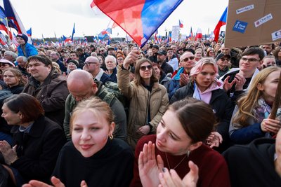 У Празі кількасот тисяч людей вийшли на мітинг проти уряду Андрея Бабіша — медіа У Празі кількасот тисяч людей вийшли на мітинг проти уряду Андрея Бабіша — медіа