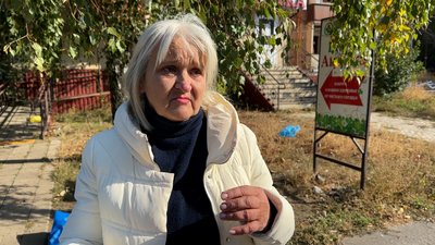 «Розпродамся та поїду»: як у Краматорську під обстрілами працює барахолка «Розпродамся та поїду»: як у Краматорську під обстрілами працює барахолка