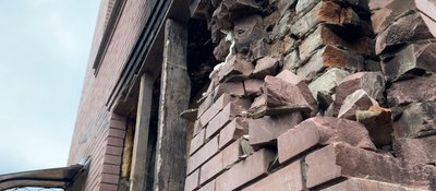 Бійці ДФТГ №8 у Сумах врятували родину з палаючого будинку Бійці ДФТГ №8 у Сумах врятували родину з палаючого будинку