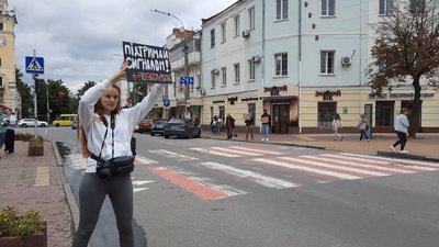 "Не хочу, щоб мені героя привезли на щиті": у Хмельницькому відбулася акція на підтримку військовополонених "Не хочу, щоб мені героя привезли на щиті": у Хмельницькому відбулася акція на підтримку військовополонених