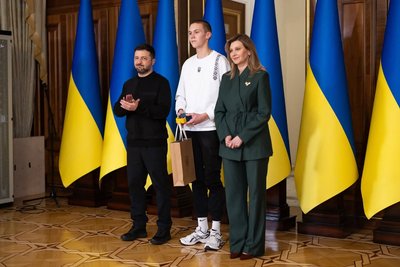 "Майбутнє України": президент нагородив відзнакою учнів з Рівненщини