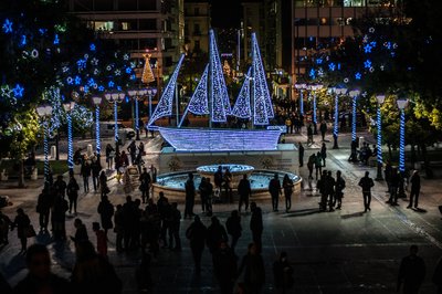 Афінська площа Синтагма під час Різдва Афінська площа Синтагма під час Різдва