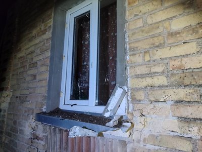 Пошкоджені приватні будинки, авто, лінія електропередачі: що відомо про атаку РФ на Черкащині Пошкоджені приватні будинки, авто, лінія електропередачі: що відомо про атаку РФ на Черкащині