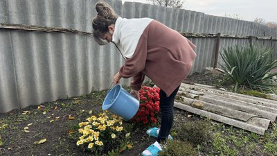 "Плакали і цілували хату": історія переселенців з Дніпропетровщини, які облаштувались на Кіровоградщині "Плакали і цілували хату": історія переселенців з Дніпропетровщини, які облаштувались на Кіровоградщині