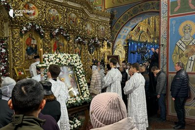 Різдво-2024 у Києві: у Михайлівському соборі правлять святкову літургію