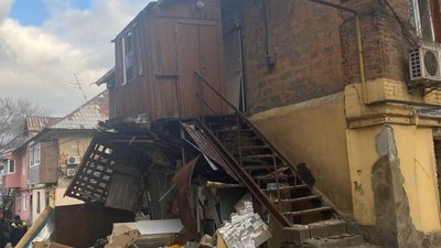У будинку у середмісті Дніпра стався вибух газу: поранено літнього чоловіка У будинку у середмісті Дніпра стався вибух газу: поранено літнього чоловіка