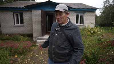 Половина жителів села Чернігівщини, яке за 8 км від кордону з РФ, покидають свої домівки через обстріли Половина жителів села Чернігівщини, яке за 8 км від кордону з РФ, покидають свої домівки через обстріли