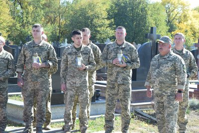 пам’ятні знаки, військові, лампадки пам’ятні знаки, військові, лампадки