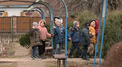 Не лякає довга дорога та небезпека: шведський волонтер привіз гуманітарну допомогу інтернату Черкащини Не лякає довга дорога та небезпека: шведський волонтер привіз гуманітарну допомогу інтернату Черкащини