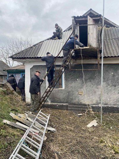 На Хмельниччині внаслідок атаки БпЛА 1 лютого пошкоджено сім житлових будинків На Хмельниччині внаслідок атаки БпЛА 1 лютого пошкоджено сім житлових будинків