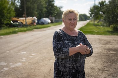 "Летить і не знаєш куди": як живуть в Орлах на Дніпропетровщині під атаками КАБів та дронів "Летить і не знаєш куди": як живуть в Орлах на Дніпропетровщині під атаками КАБів та дронів