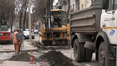 Безбар'єрний маршрут готовий на 25%: на вулиці у центрі Рівного триває ремонт Безбар'єрний маршрут готовий на 25%: на вулиці у центрі Рівного триває ремонт