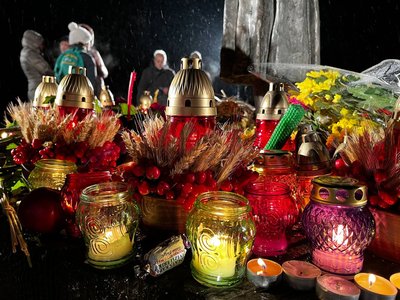 У Києві вшанували пам'ять жертв Голодоморів У Києві вшанували пам'ять жертв Голодоморів