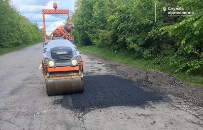 На ремонт доріг Житомирщини цьогоріч виділили вдвічі менше фінансування, ніж торік На ремонт доріг Житомирщини цьогоріч виділили вдвічі менше фінансування, ніж торік