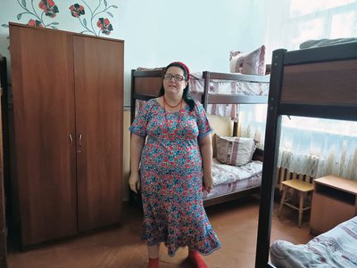"Куска стелі немає, плити потріскали": у Луцьку відселили людей з поруйнованої багатоповерхівки в Луцьку "Куска стелі немає, плити потріскали": у Луцьку відселили людей з поруйнованої багатоповерхівки в Луцьку