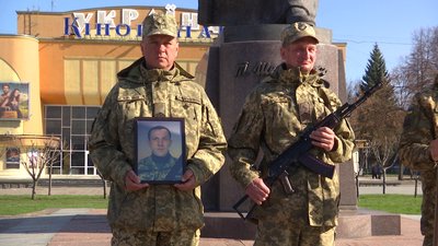 З військовим Олександром Колтуном попрощалися у Рівному