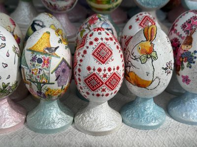 Долучили понад 40 виробників: в Ужгороді проводять Великодній ярмарок Долучили понад 40 виробників: в Ужгороді проводять Великодній ярмарок