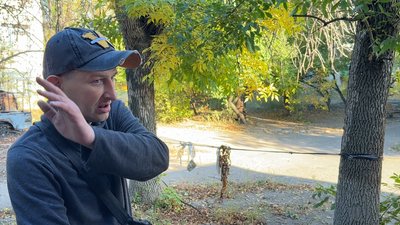 «Коли тиша, воно насторожує». День жалоби у Краматорську після авіаудару: як живе місто «Коли тиша, воно насторожує». День жалоби у Краматорську після авіаудару: як живе місто