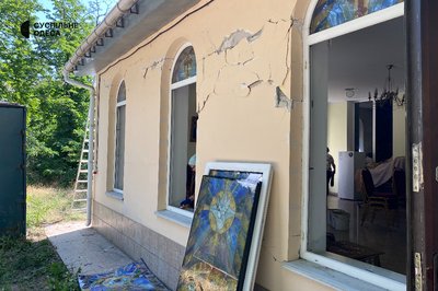 Розбиті ікони та вікна: унаслідок російської атаки постраждав Собор Різдва Христового ПЦУ в Одесі