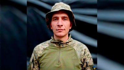 Солдат Герман Модебадзе, з яким попрощалися у Чернігові 12 вересня 2024 року Солдат Герман Модебадзе, з яким попрощалися у Чернігові 12 вересня 2024 року