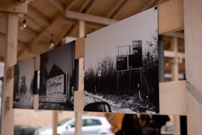 "Місце пасажира": у Луцьку відкрили виставку військового та фотографа "Місце пасажира": у Луцьку відкрили виставку військового та фотографа