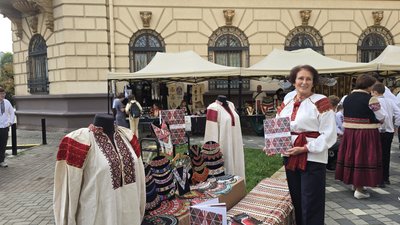 Як у Коломиї відзначають 100-річчя Національного музею народного мистецтва Гуцульщини та Покуття Як у Коломиї відзначають 100-річчя Національного музею народного мистецтва Гуцульщини та Покуття