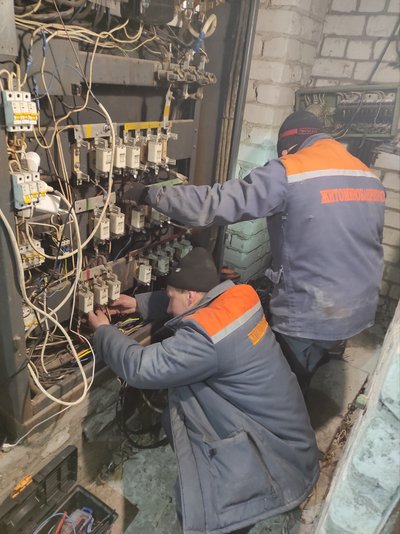 Житомирські енергетики повернули світло у 312 квартир Києва Житомирські енергетики повернули світло у 312 квартир Києва