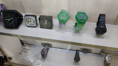 Житомирський годинникар відремонтував понад три мільйони годинників Житомирський годинникар відремонтував понад три мільйони годинників