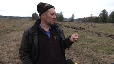 Без електрики, зв'язку та під обстрілами: як живуть люди села Архипівка на Чернігівщині, що за 2 км від кордону з РФ Без електрики, зв'язку та під обстрілами: як живуть люди села Архипівка на Чернігівщині, що за 2 км від кордону з РФ