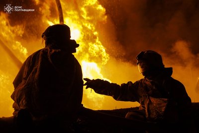 Обстріл промислово об’єкту на Полтавщині: з’явилися фото із місця події Обстріл промислово об’єкту на Полтавщині: з’явилися фото із місця події