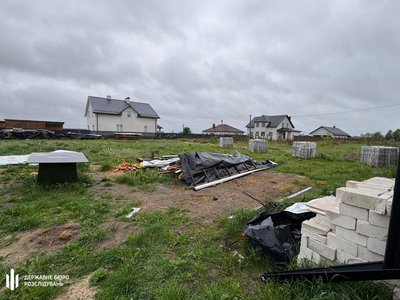 Судитимуть колишнього начальника штабу, який залучив підлеглих до ремонту будинку замість служби на Рівненщині Судитимуть колишнього начальника штабу, який залучив підлеглих до ремонту будинку замість служби на Рівненщині
