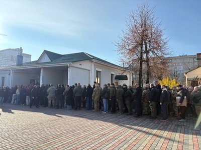 "Не встиг узнати, що таке життя": у Черкасах простилися із 20-річним добровольцем "Не встиг узнати, що таке життя": у Черкасах простилися із 20-річним добровольцем