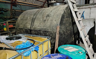 Нелегальна АЗС в Камінь-Каширському районі — дизель за гроші