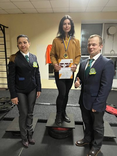 Визначили чемпіонів: у Житомирі пройшов відкритий чемпіонат області з класичного пауерліфтингу та жиму лежачи Визначили чемпіонів: у Житомирі пройшов відкритий чемпіонат області з класичного пауерліфтингу та жиму лежачи