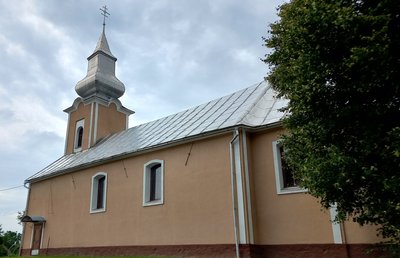 Судитимуть закарпатця, який залишив провокативний напис та підпалив греко-католицьку церкву Судитимуть закарпатця, який залишив провокативний напис та підпалив греко-католицьку церкву