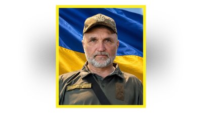 На Чернігівщині попрощалися з захисниками України Олександром Бардаковим та Романом Лукашем На Чернігівщині попрощалися з захисниками України Олександром Бардаковим та Романом Лукашем