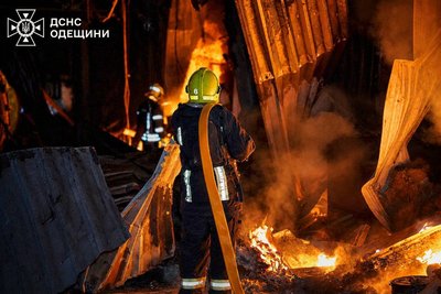 Дронова атака РФ на Одещину: є загиблі, зруйновані житлові будинки та портова інфраструктура.1530-й день війни Дронова атака РФ на Одещину: є загиблі, зруйновані житлові будинки та портова інфраструктура.1530-й день війни
