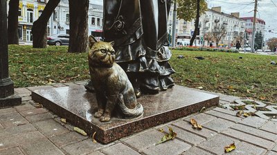 У Сумах вкрали скульптуру кота У Сумах вкрали скульптуру кота