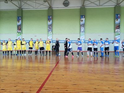 У Сумах триває ветеранський футзальний турнір У Сумах триває ветеранський футзальний турнір