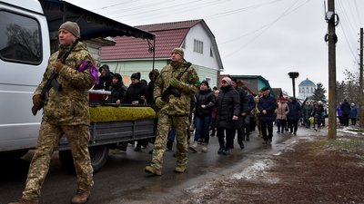 На Чернігівщині попрощалися з двома бійцями — Юрієм Романенком та Валерієм Булатовим На Чернігівщині попрощалися з двома бійцями — Юрієм Романенком та Валерієм Булатовим